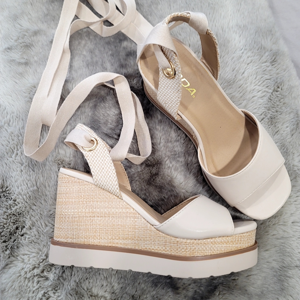 NEW NanaMacs Makayla ankle wedge heel Sandals Size 6 - Picture 13 of 13